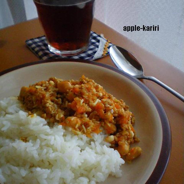 みんな大好きたっぷり野菜のドライカレー