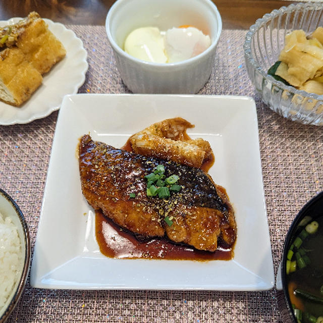 鰆の蒲焼きと蛇腹きゅうり大根の漬け物