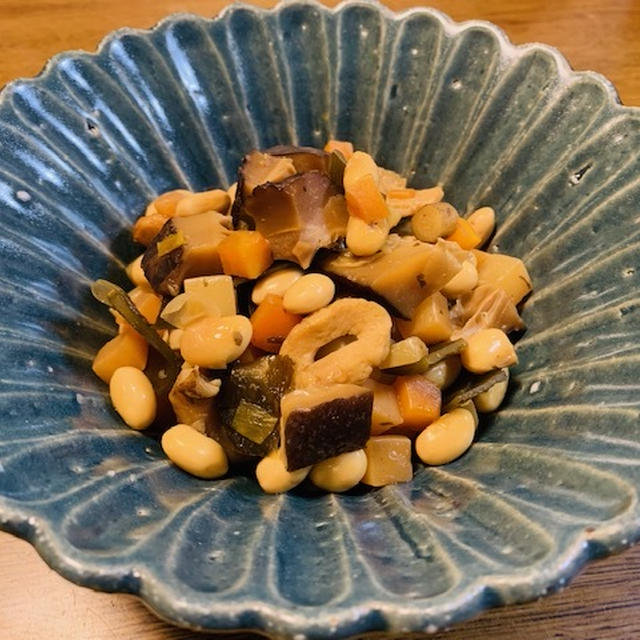 五目豆　/　出汁をとった後の昆布