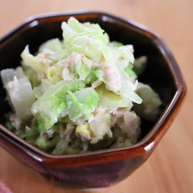 ツナの旨味が無限大！抱えて食べたい「キャベツとツナの和風サラダ」｜時短簡単節約おかずレシピ