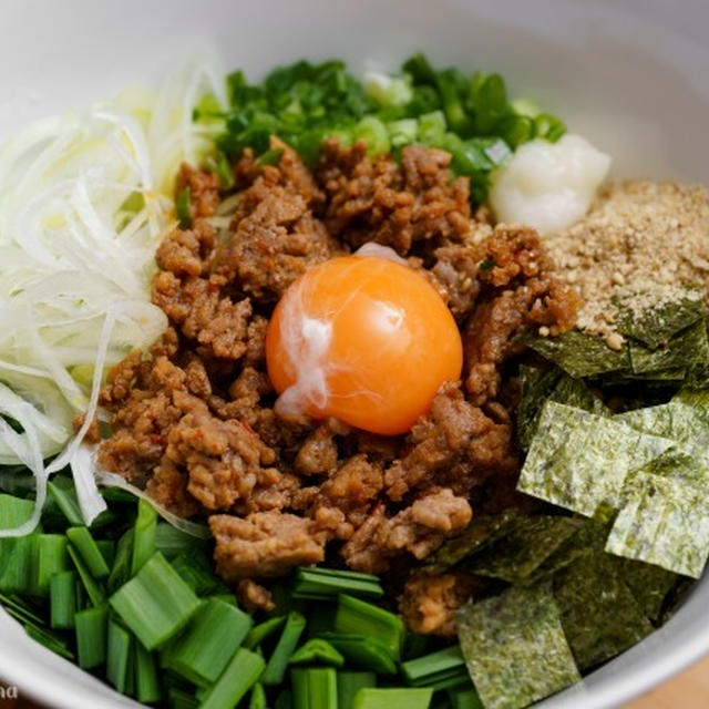 うどんで台湾まぜそば風のレシピ