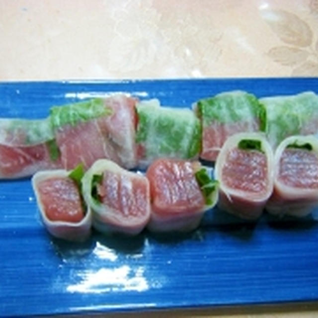健康法師の　つまも一緒に　マグロの大根巻き
