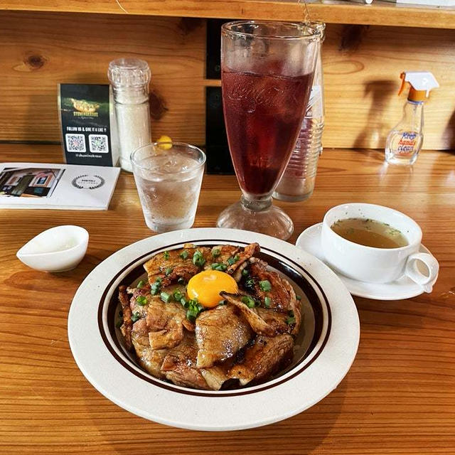 豚バラ丼を食べる 〜シュミノクラウス〜