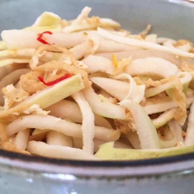 干した大根を油揚げと炒めて♪