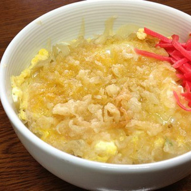 お昼は炊きたてご飯で「天玉丼」
