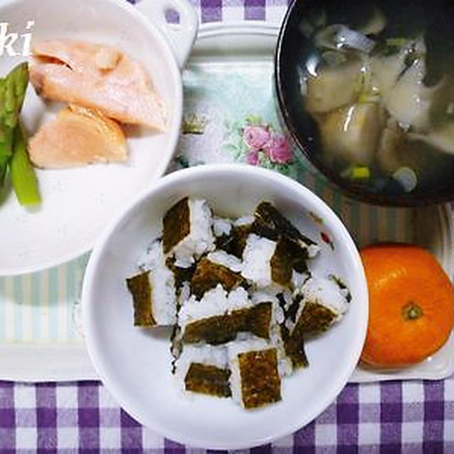 ﾟ･*:.｡.【幼児食】茹で鮭.｡.:*･ﾟ