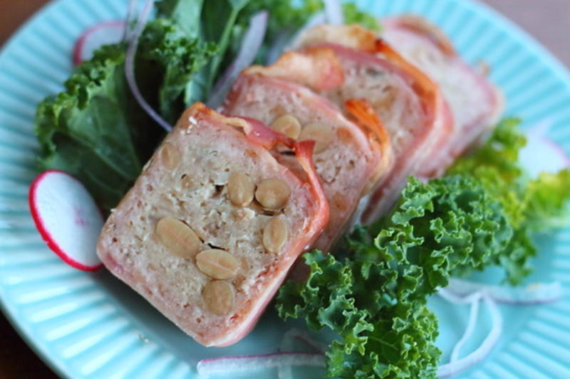 鶏肉で作る和風ミートローフ　～ベーコンないともっとヘルシーです