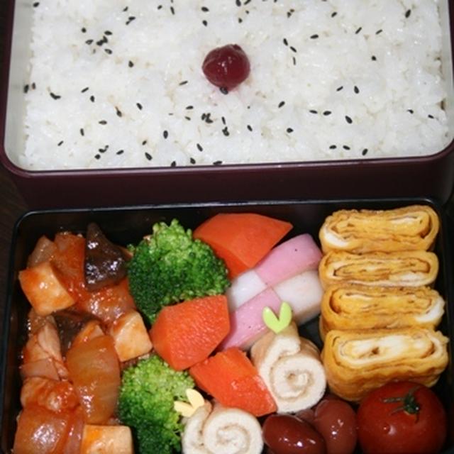 4月3日　　鶏もも肉と野菜のケチャップ炒め弁当