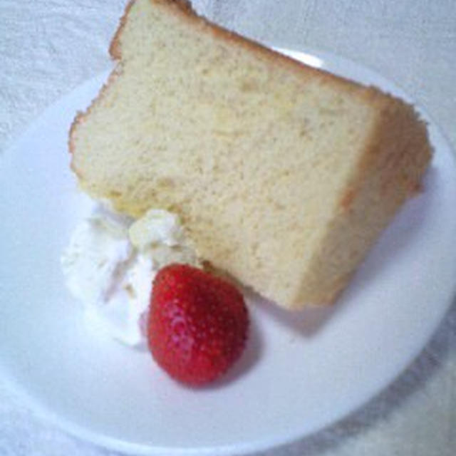 ふわっふわっのきび糖シフォンケーキ
