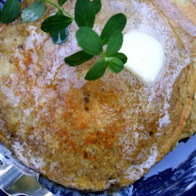 Green Tea Pancakes with Black Beans黒豆入り抹茶パンケーキ