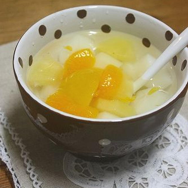 杏仁豆腐のようなミルクかん