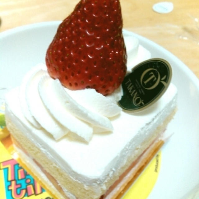 おやつにタカノのケーキ