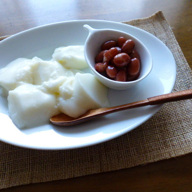 金時豆のせミルクゼリーと玄関の水撒き