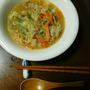 お昼は、野菜たっぷり煮込みラーメン♪