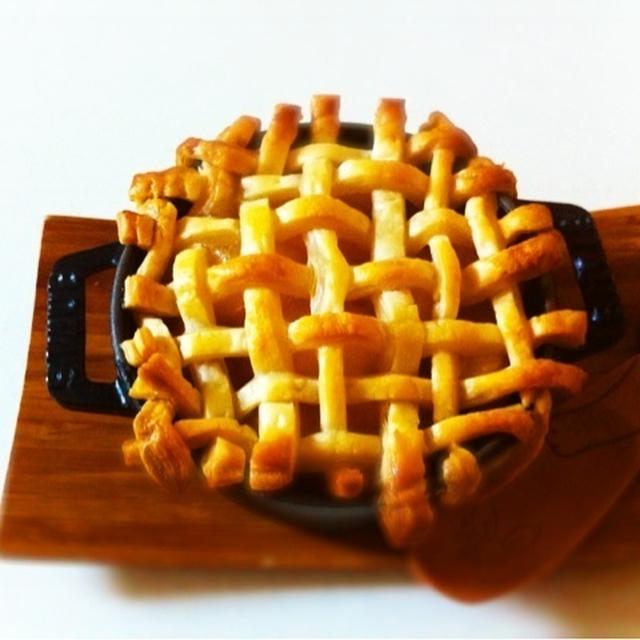 ストウブでアップルパイ