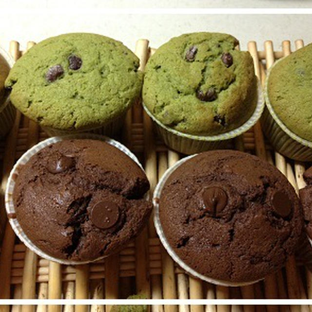 試作の毎日…チョコレートマフィン＆抹茶甘納豆のマフィン♪