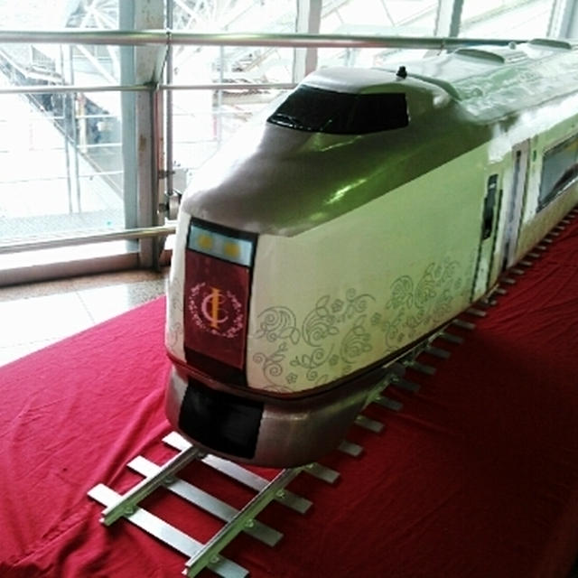 新型車両☆オシャレ電車な伊豆クレイル