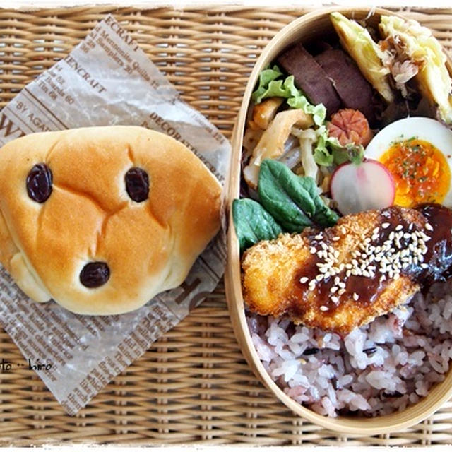 マイ弁当とワンちゃんパン