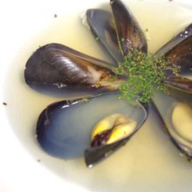 ムール貝の和風あっさりスープ By 料理研究家ｙｕｋｉさん レシピブログ 料理ブログのレシピ満載