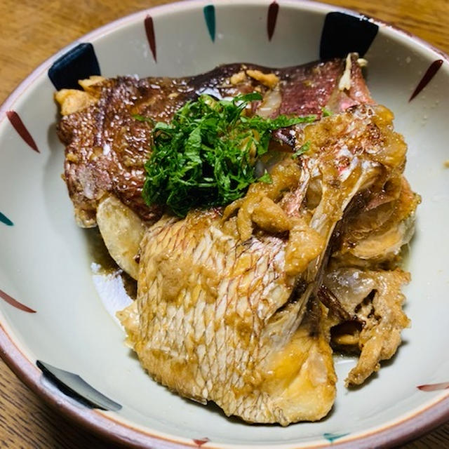 【母のご飯シリーズ】鯛アラ煮　/　カツオのたたき