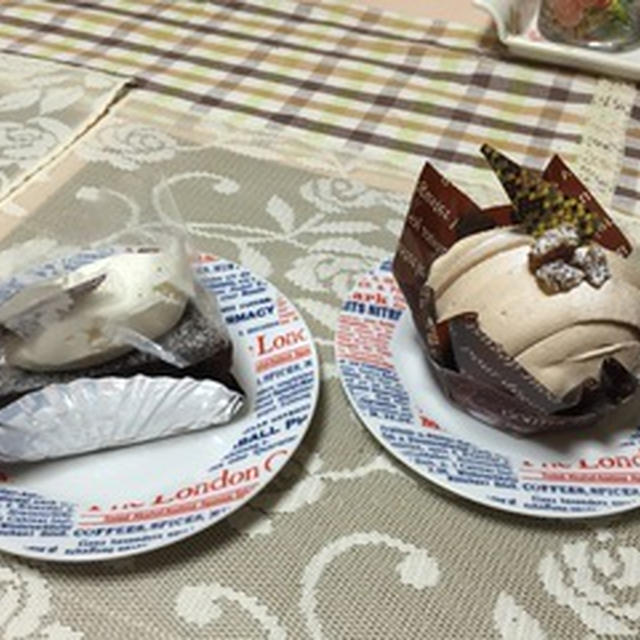 ブルーベリーモンブランと不思議なクリームパイ