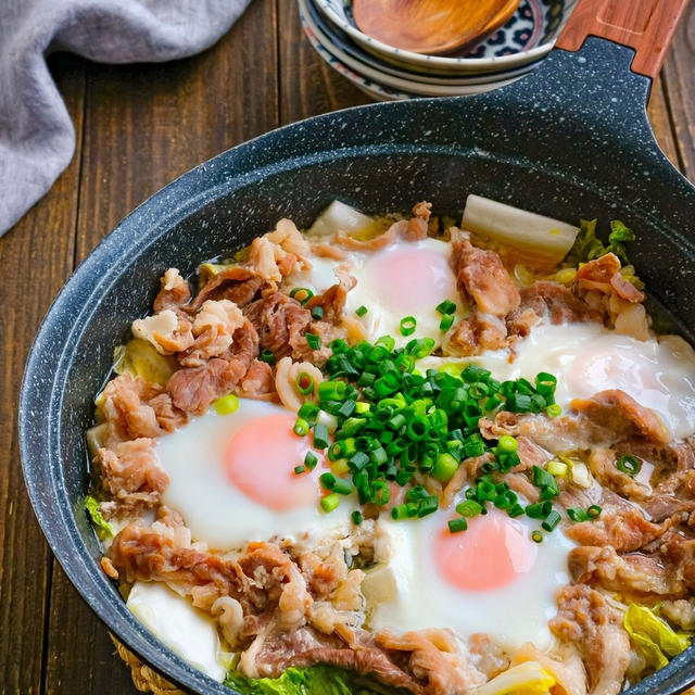 無水で旨味凝縮！豚こまと白菜と卵のフライパン蒸し