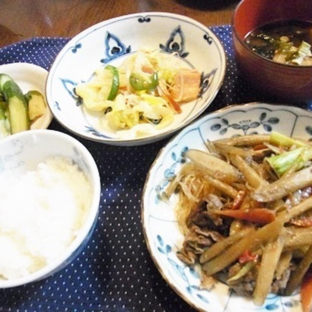 朝から大雨～＆　牛肉とゴボウの炒め煮「