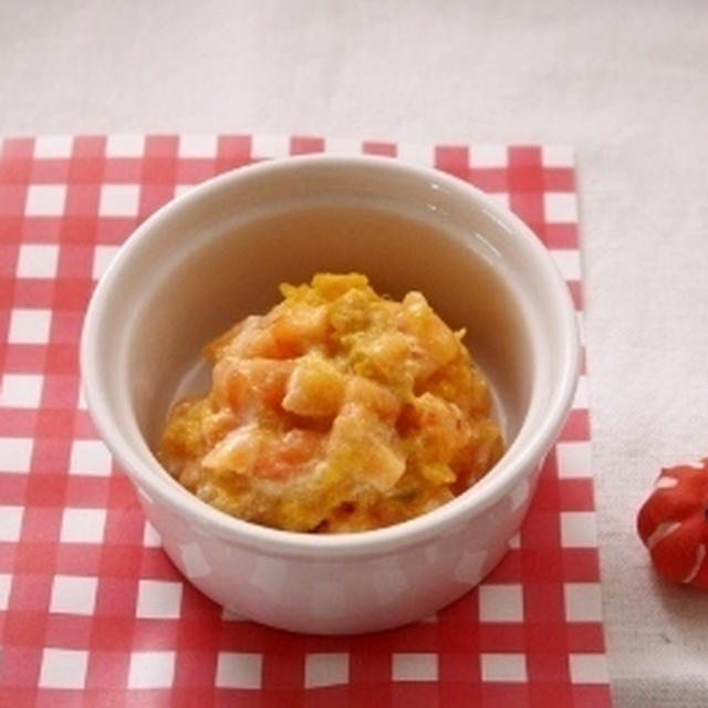 レシピブログ連載☆ハロウィン離乳食レシピ☆「かぼちゃと柿のサラダ」更新のお知らせ♪