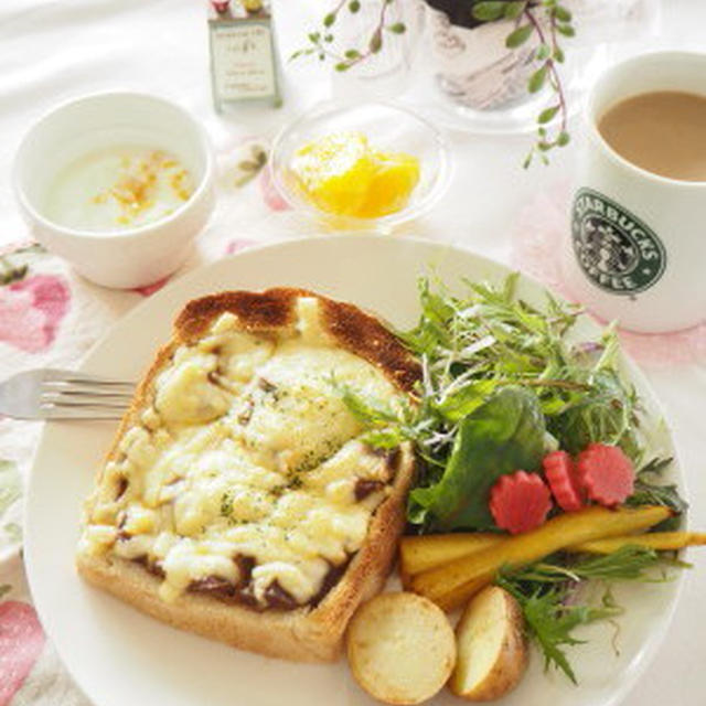 カレーチーズトースト　de　ワンプレートモーニング。。。