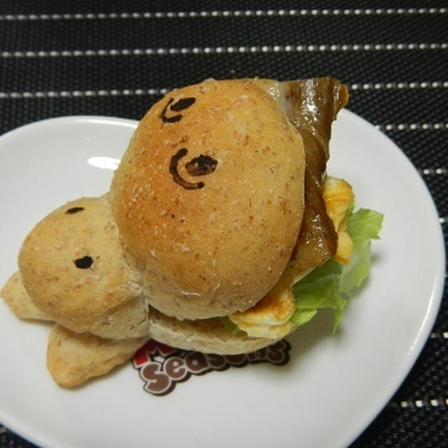 カバーガーとミイラコロネ