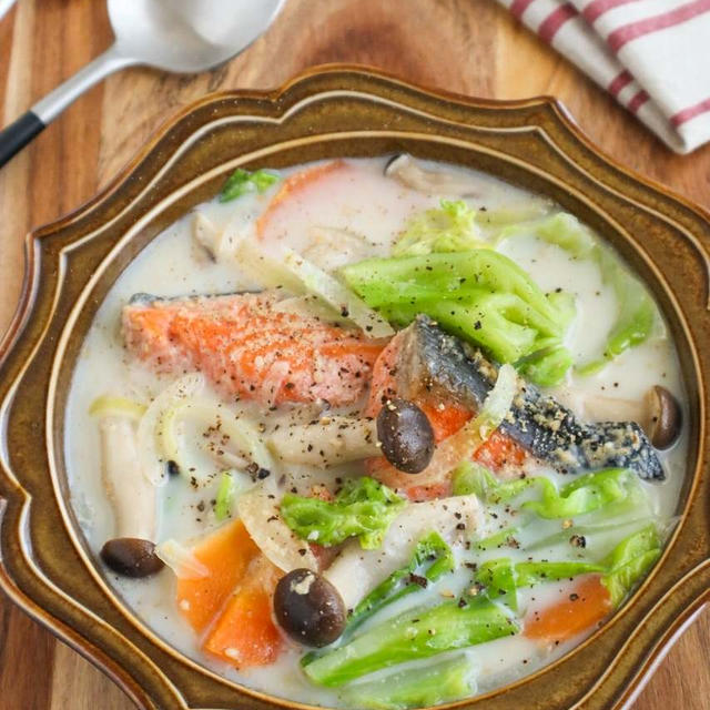 ＊【レシピ】具だくさん♡鮭とキャベツの豆乳スープ＊