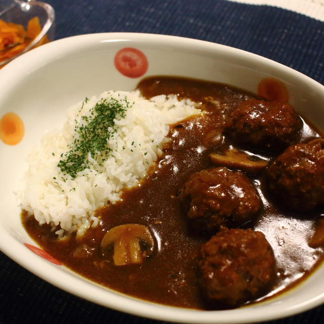 ミートボール・チーズカレー♪