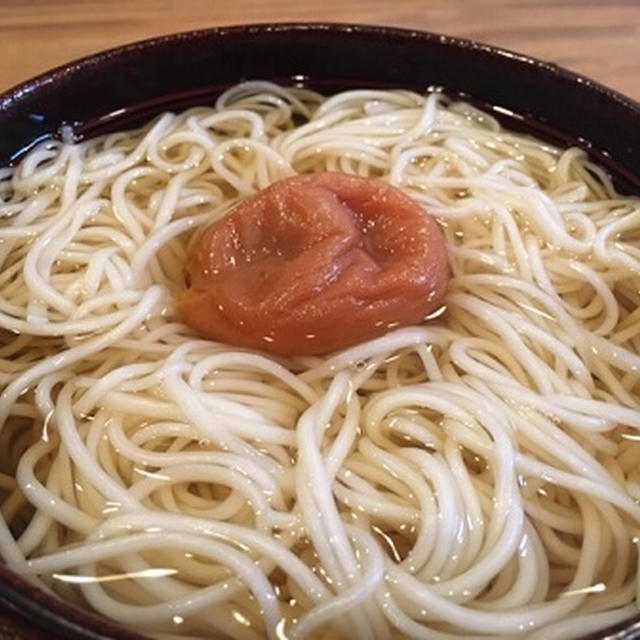 お昼は温かいにゅう麺