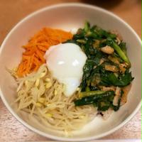 豚キムチでビビンバ風丼（モランボン韓の食菜豚キムチ）