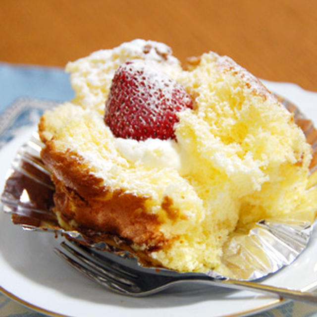 元町ケーキのふんわりざくろ By ごろごろさん レシピブログ 料理ブログのレシピ満載