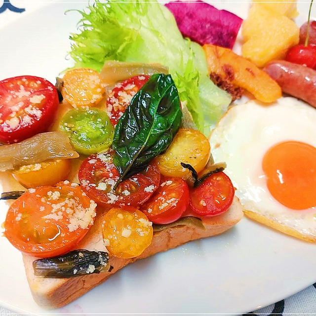 絶品☆ミニトマトと燻製野沢菜のせトースト「クラシックスモーク野沢菜」いろいろ使えます♪