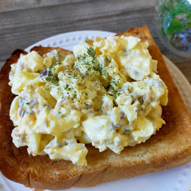 アレでワンランクアップな美味しさ(*´艸｀*)卵トーストで朝ごはん♪