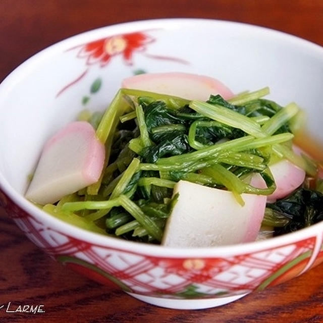 香りを楽しむレシピ〜三つ葉のワサビ酢醤油和え〜