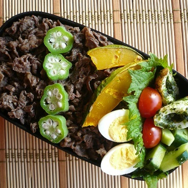 牛こま肉の甘辛煮のっけ弁当♪