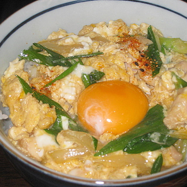 おやじ食堂の特製「親子丼」