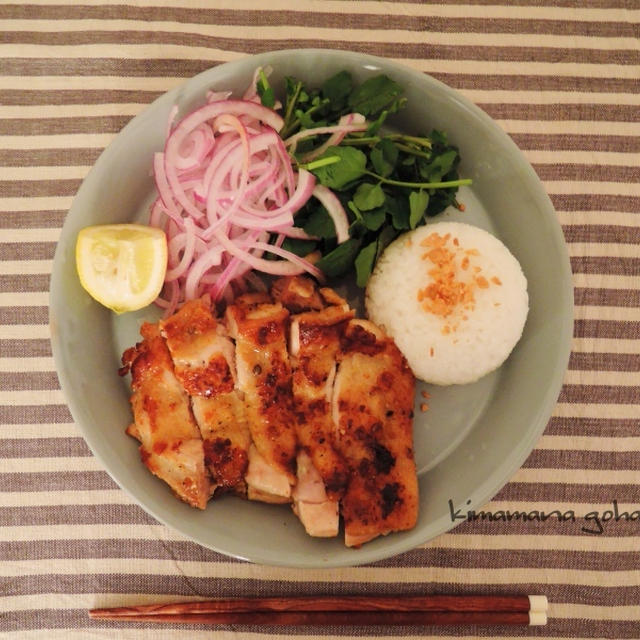 大好物な鶏肉の七味漬け焼きを。