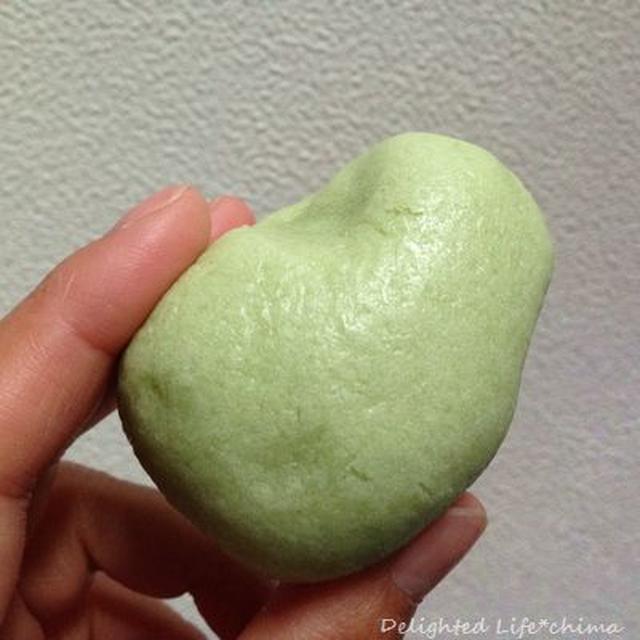 抹茶にハマる～勾玉まんじゅう