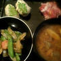 一人な夜は残り物ご飯♪