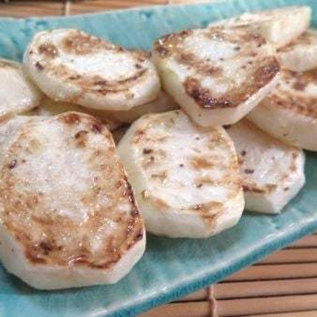 塩胡椒だけでジューシー♪　かぶのステーキ