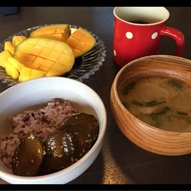 夜中の授乳と朝ごはん