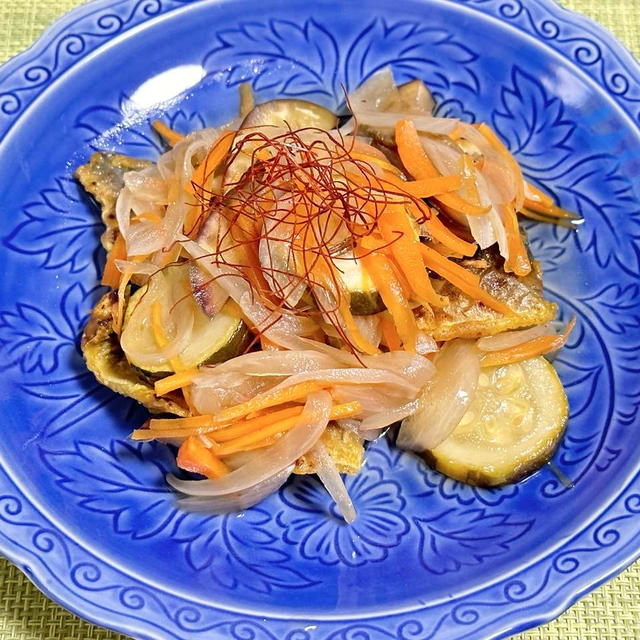 薬膳ってなぁに？今日は人間関係運アップの魚料理がラッキー、アジと夏野菜の揚げない南蛮漬けで薬膳！