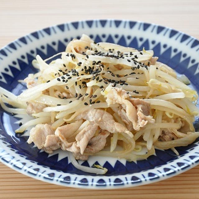 10分83円ストックおかず♡豚こまともやしのコク旨いため