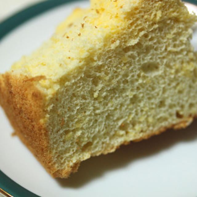 すりおろしりんごシフォンケーキ