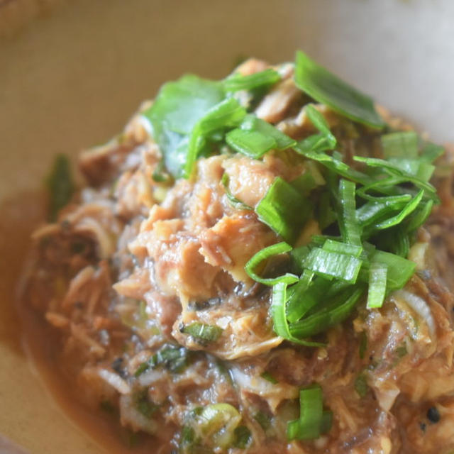 鯖の水煮缶でつくる漁師飯！簡単なめろうは、お酒のおつまみに最高