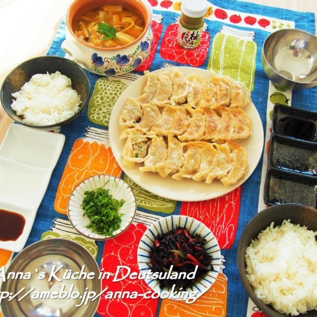 【献立】冷凍できる作り置きで時短♡白菜を使った野菜たっぷり餃子がメインの献立